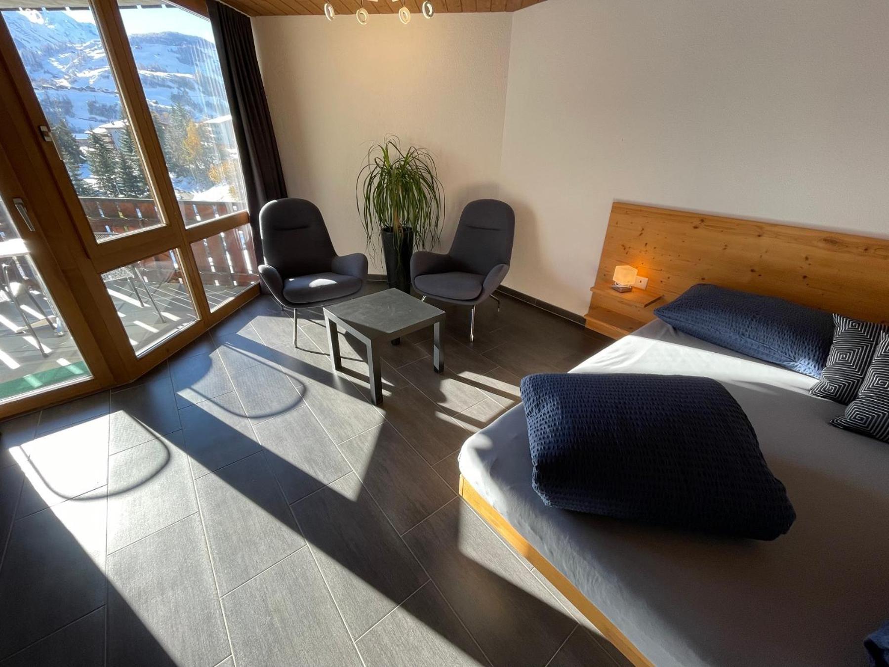 Catrina Hotel Disentis Room photo