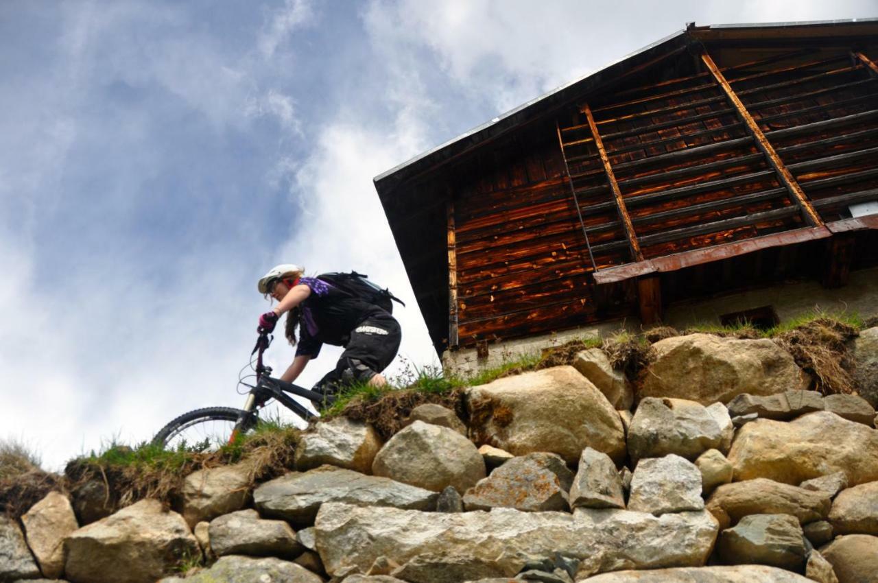 Catrina Hotel Disentis Exterior photo